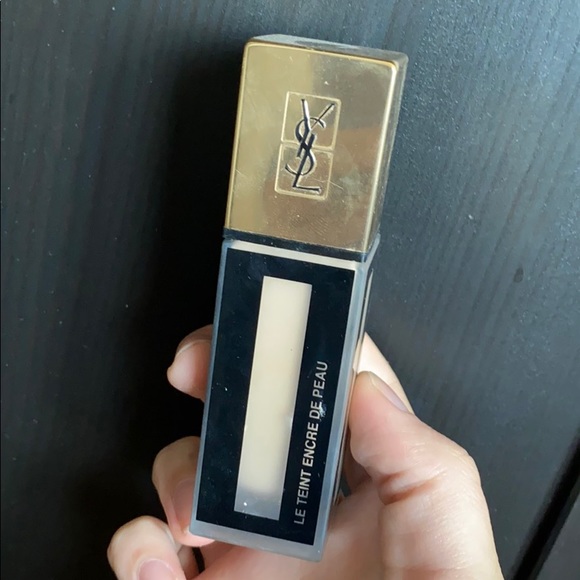 YSL Liquid Foundation - Picture 1 of 1